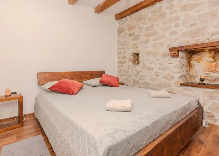 Niko Zadarvillas * Skabrnje