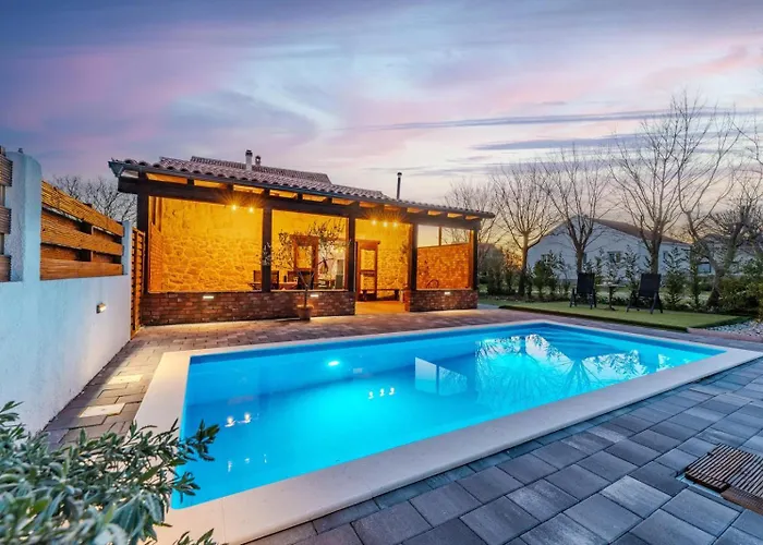 Niko Zadarvillas * Skabrnje