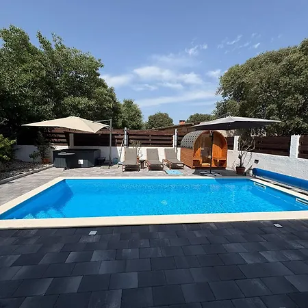 Vila Niko Zadarvillas