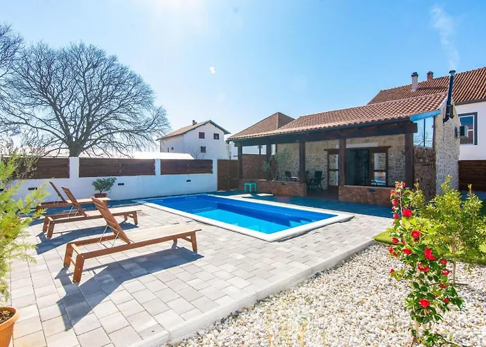 Niko Zadarvillas Villa
